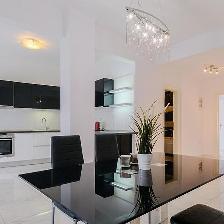 Pearl City Center Apartment, Vesta Philoxenia เทสซาโลนิกิ ภายนอก รูปภาพ